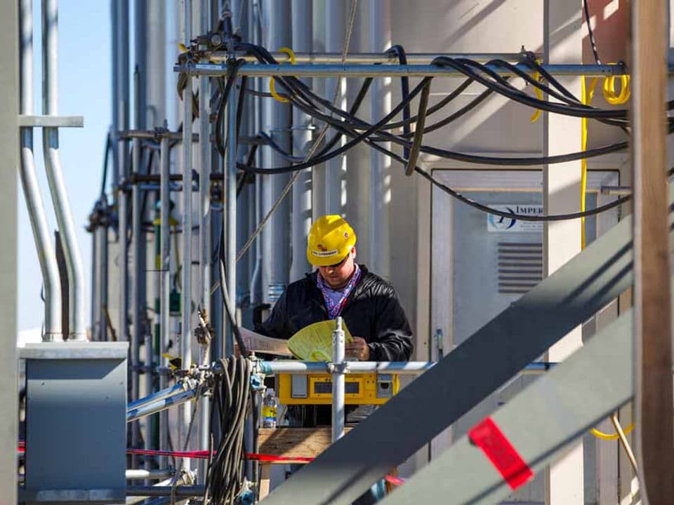 Environmental Vitrification & Nuclear Waste Facility Execution at Hanford