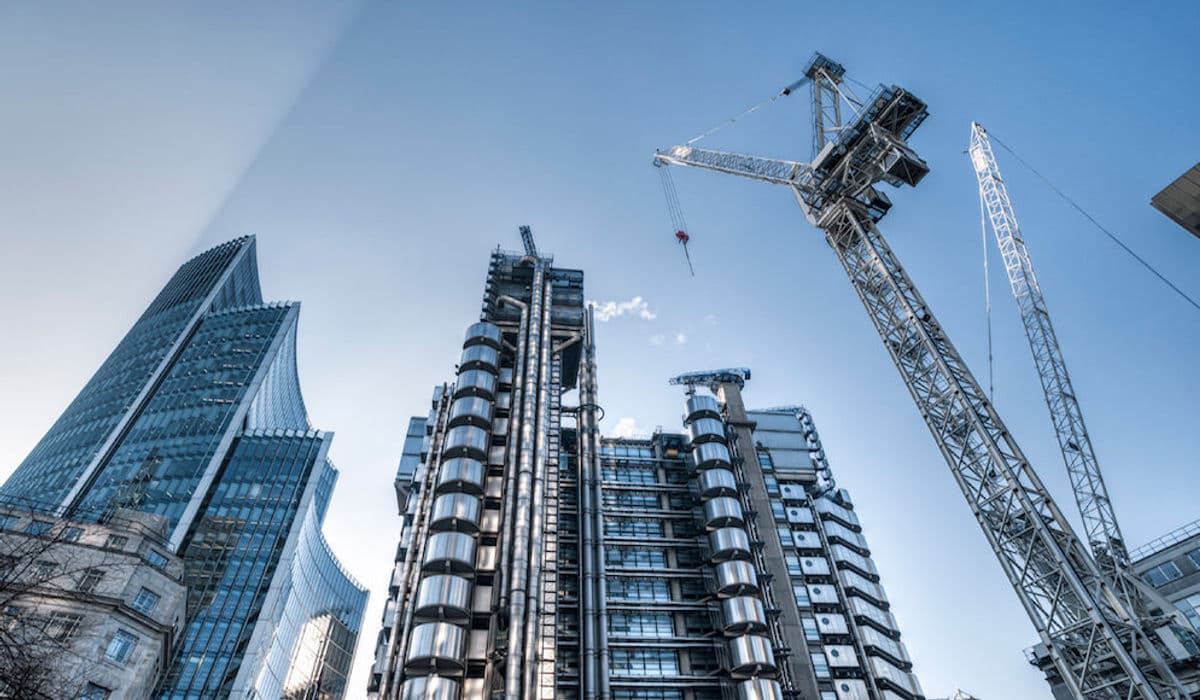 Advanced architectural envelopes and high-tech facility construction